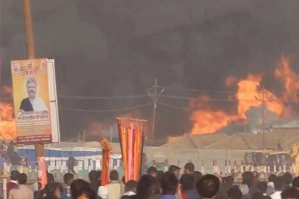 prayagraj-mahakumbh-cylinder-blast-fire