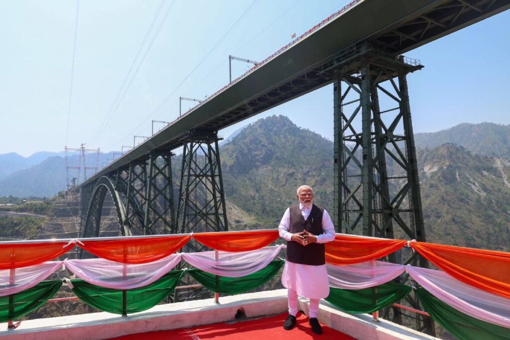 pm-modi-chenab-rail-bridge