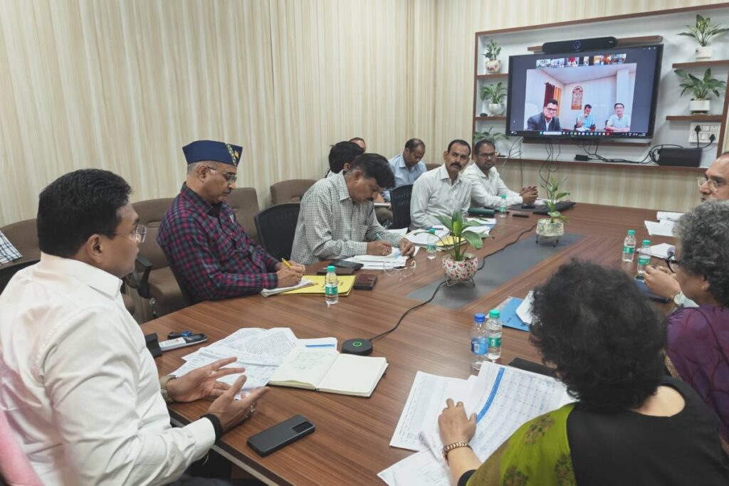 uttarakhand-health-secretary-meeting