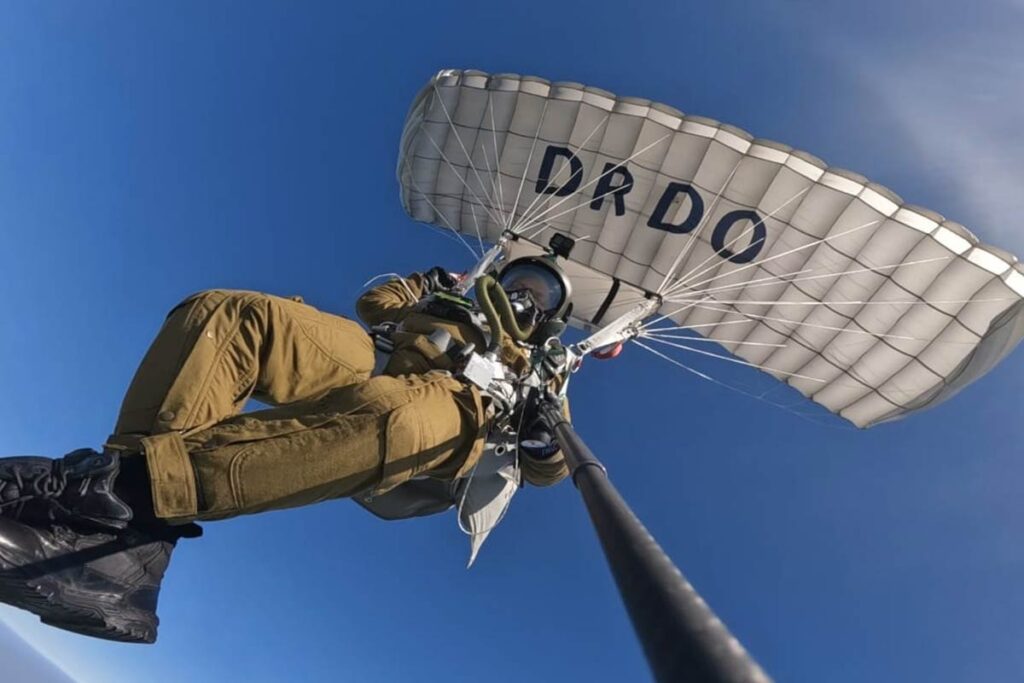 military-combat-parachute-drdo