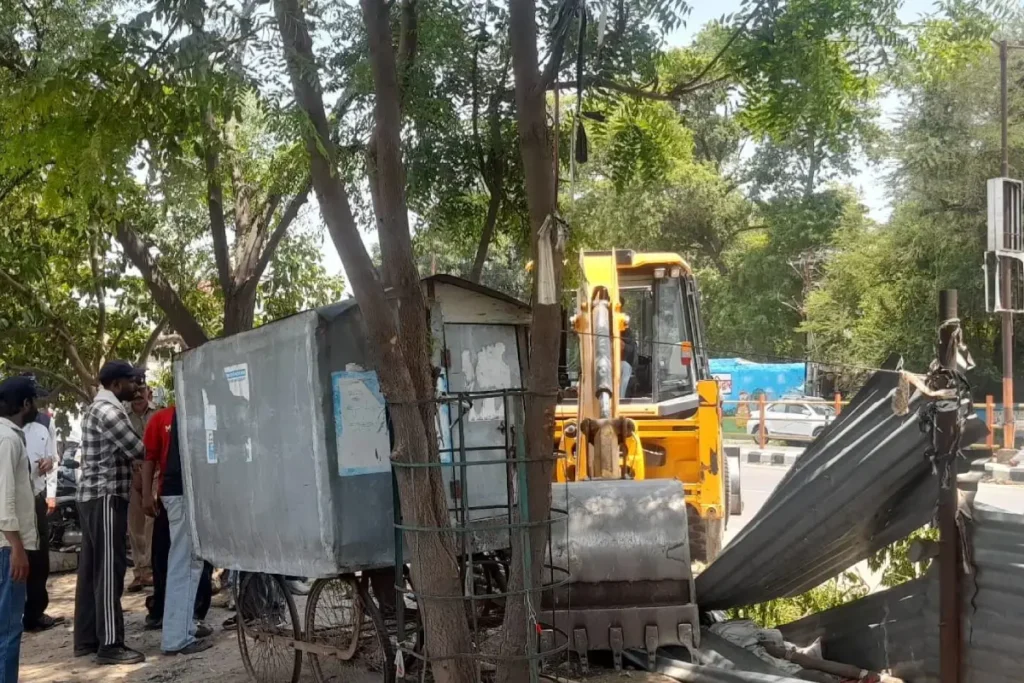 मुख्यमंत्री के निर्देश पर हरिद्वार में अतिक्रमण हटाओ अभियान जारी 150 से अधिक अवैध अतिक्रमण हटाए गए