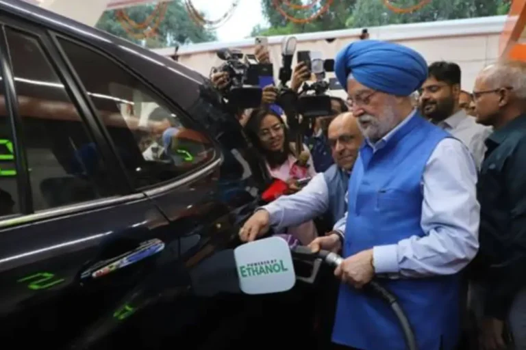 सार्वजनिक क्षेत्र की तेल विपणन कंपनियों के 48 रिटेल आउटलेट पर ई85 की शुरुआत